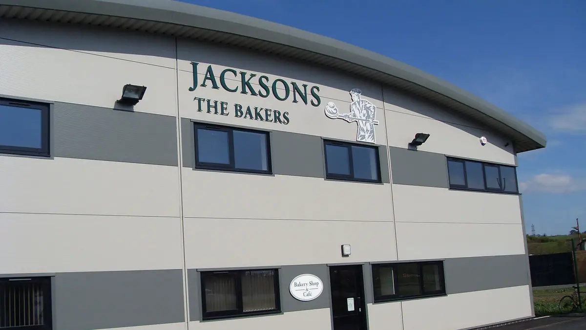 Jacksons the Bakers – cake maker in Chesterfield town centre
